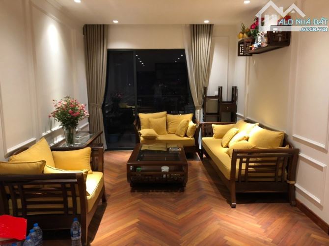 Cho Thuê Căn Hộ Goldseason 111m² giá 18 triệu - Sẵn sàng vào ở!