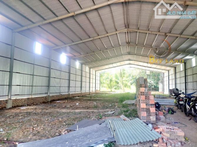 Cho thuê xưởng 1000m² Thiện Tân, giá 30 triệu - Cơ hội hiếm có!