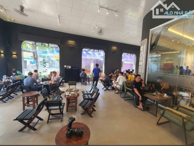 Cho thuê mặt bằng kinh doanh góc 2 mặt tiền Tân Hòa Đông 300m² - Cơ hội vàng!