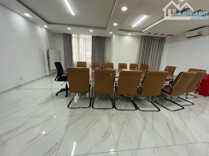 Nhà mặt tiền 4x30m cho thuê 29 triệu tại Tân Bình - Cơ hội kinh doanh đa ngành