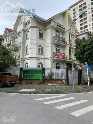 Biệt thự cho thuê 225m² tại KĐT Trung Hòa Nhân Chính - Cơ hội hiếm có!