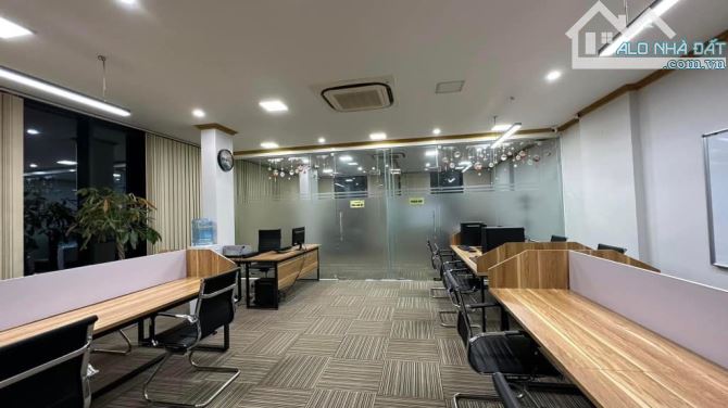 Văn phòng cho thuê Phú Nhuận 40m² - 180m² giá chỉ từ 14 triệu - Tiện ích đầy đủ