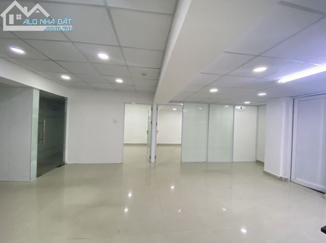 Văn phòng cho thuê 60m² - 120m² đường Hoàng Diệu, Quận 4 - Cơ hội lý tưởng!