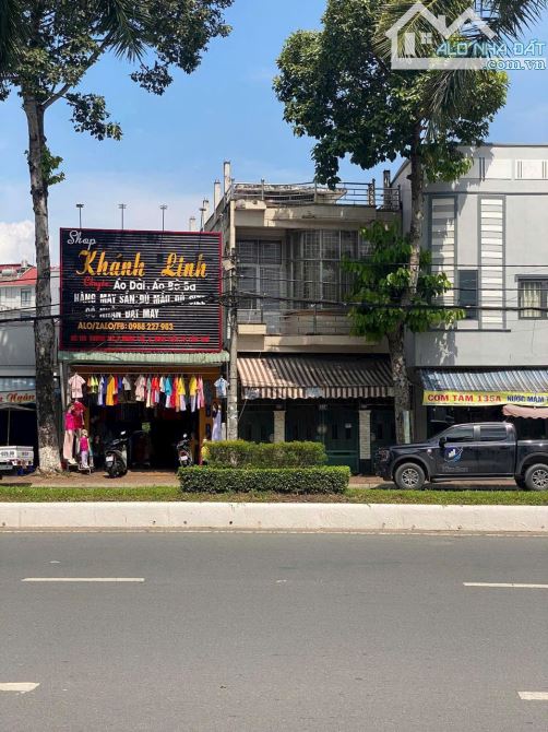 Nhà mặt tiền 3/2, 250m² giá 30 triệu - Cơ hội cho thuê tuyệt vời!