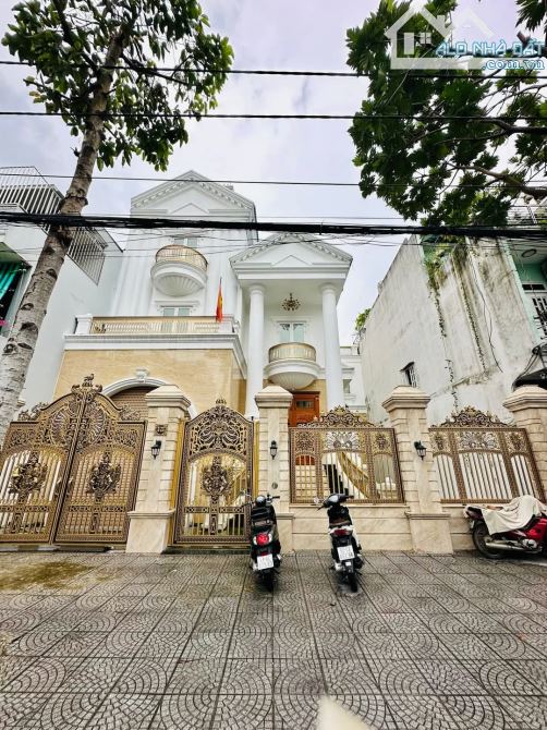 Biệt thự cho thuê 270m² giá 52 triệu - Cơ hội hiếm tại Đà Nẵng!