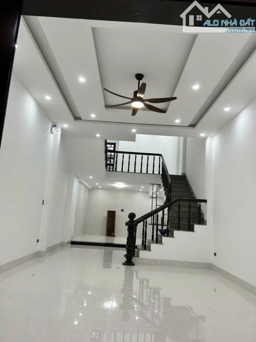 Nhà cho thuê 3 tầng 100m² Hàn Thuyên – Cơ hội hiếm có!