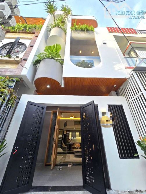 Cho thuê nhà 3 tầng mới xây 100m² tại Dương Đức Hiền - Cơ hội hiếm có!