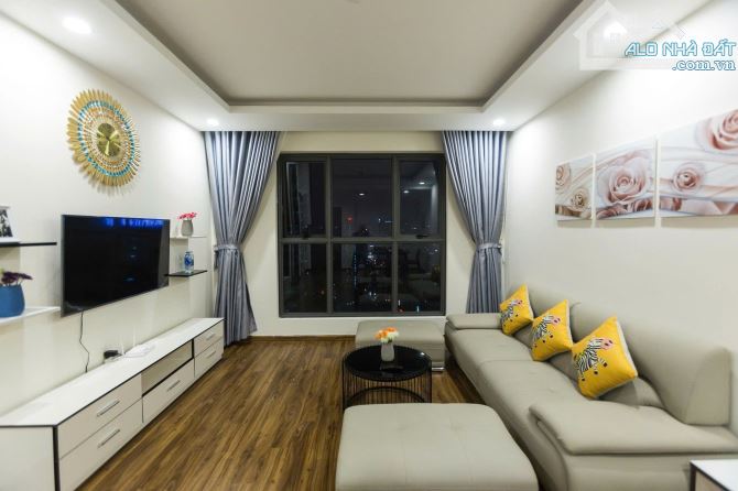 Căn hộ cao cấp The Golden Palm 96m² giá 19 triệu - Sẵn sàng vào ở!