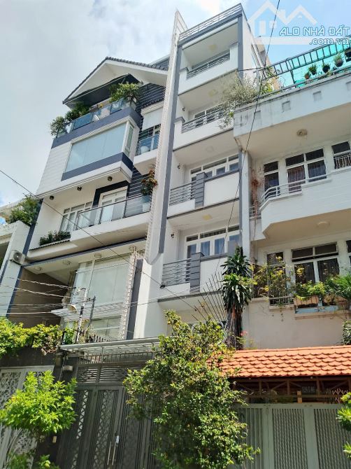 Tòa nhà 7 tầng Hẻm xe hơi đường 3 tháng 2, 61m² giá 13 tỷ - Cơ hội vàng đầu tư!