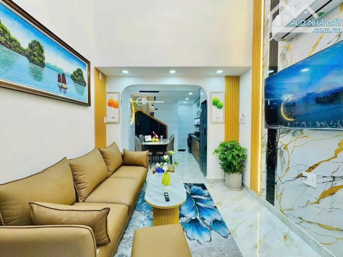 Nhà đẹp Nguyễn Gia Trí, 58m² giá 3.65 tỷ - Cơ hội hiếm có!