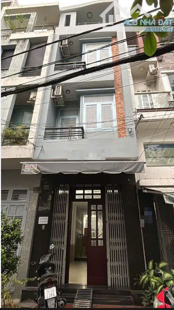 Nhà nguyên căn 70m² hẻm xe hơi Nguyễn Giản Thanh, Quận 10 - Cơ hội thuê tốt!