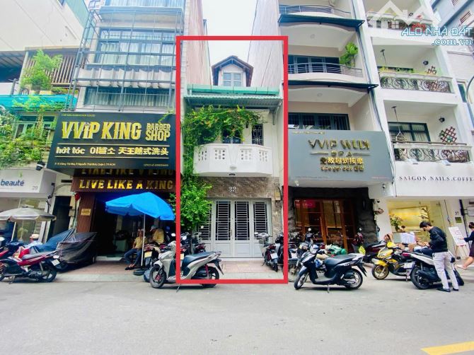 Nhà cho thuê mặt tiền 4x22m Quận 1 - Cơ hội vàng cho kinh doanh!