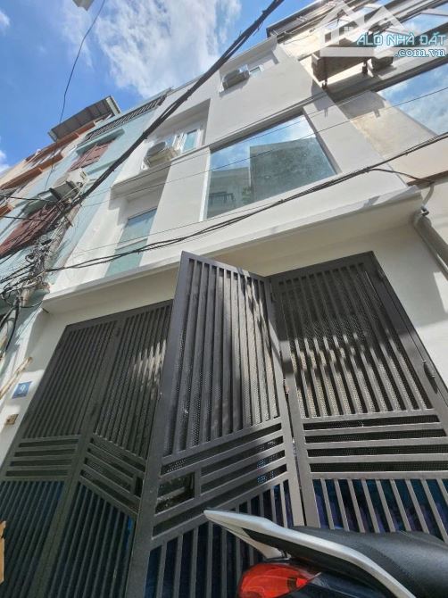 Nhà nguyên căn 33m² giá 7 triệu tại Thanh Am - Ô tô đỗ cửa, full nội thất!