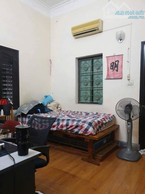 Cho thuê nhà phố Ngọc Lâm 33m² giá 9 triệu - Cơ hội vàng gần trường học!