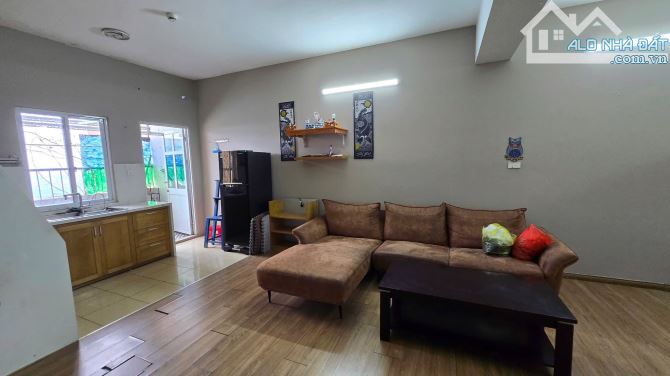 Chung cư Thạch Bàn 76m² giá 8 triệu - Sẵn sàng vào ở ngay!