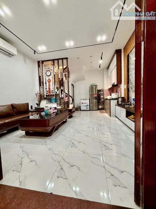 Cho thuê nhà phố Đàm Quang Trung 50m² giá 8 triệu - Cơ hội hiếm có!