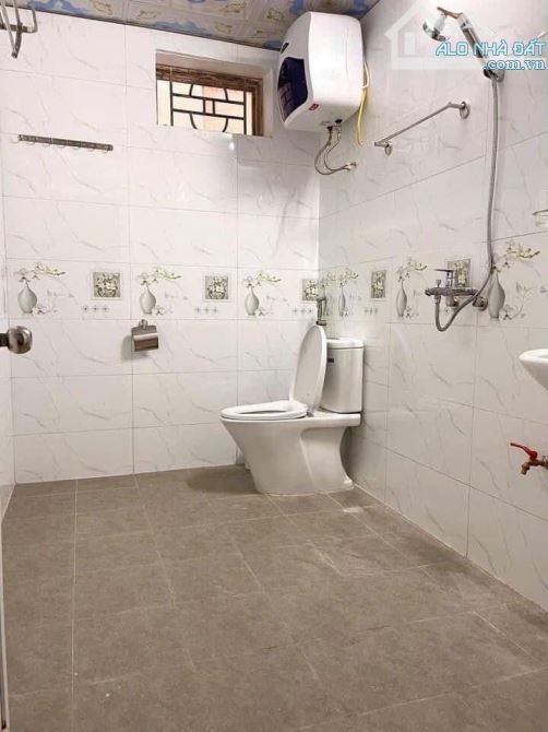 Nhà phố Ngọc Thụy 60m² giá 8 triệu - Cơ hội cho thuê hấp dẫn!