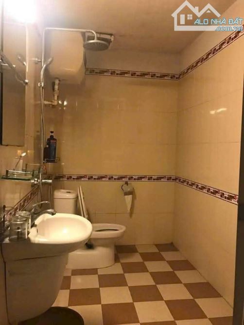 Nhà cho thuê 45m² giá 8 triệu tại Thạch Bàn - Tiện nghi đầy đủ