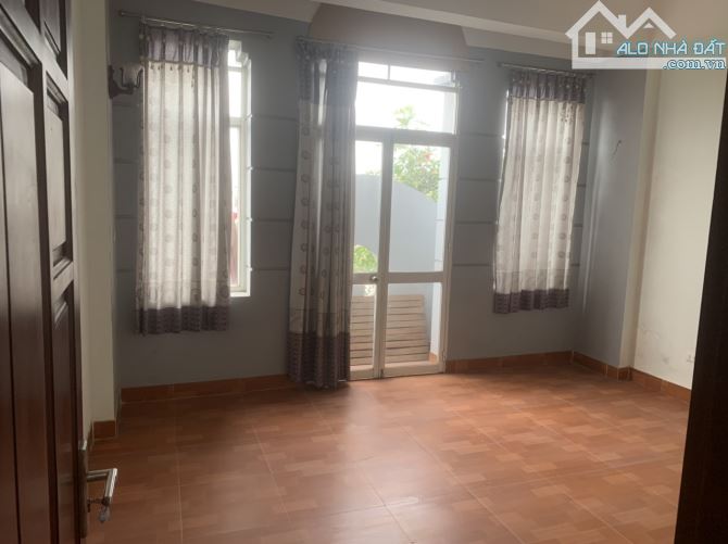 Nhà cho thuê 55m² tại Yên Sở - Sát công viên, giá 12,5 triệu/tháng