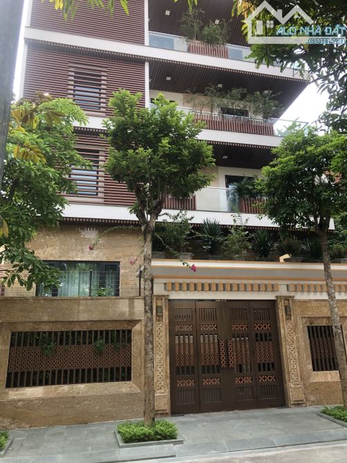 Biệt thự cho thuê 220m² tại KĐT Mỹ Đình 2 - Cơ hội hiếm có!