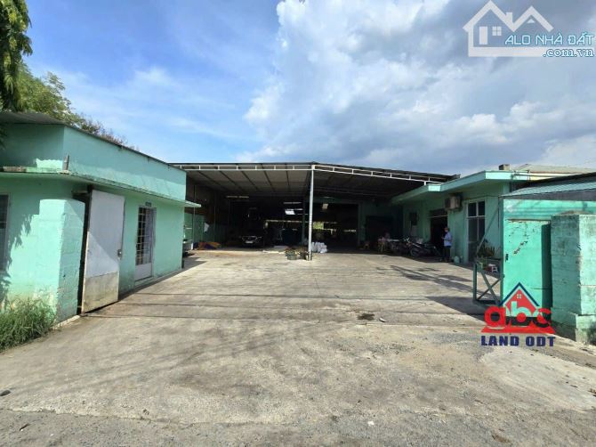 Cho thuê xưởng 2000m² giá 30 triệu - Cơ hội vàng tại Vĩnh Cửu!