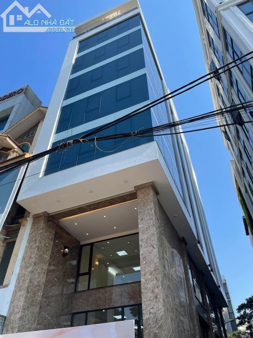 Cho thuê Toà Nhà Văn Phòng 120m² giá 170 triệu tại Nguyễn Khang - Cơ hội hiếm có!