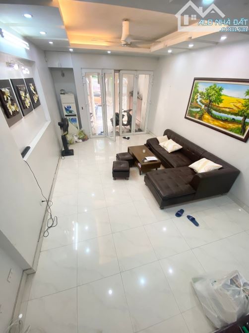 Nhà Liền kề An Lạc 80m² giá 22 triệu - Cơ hội thuê hấp dẫn!