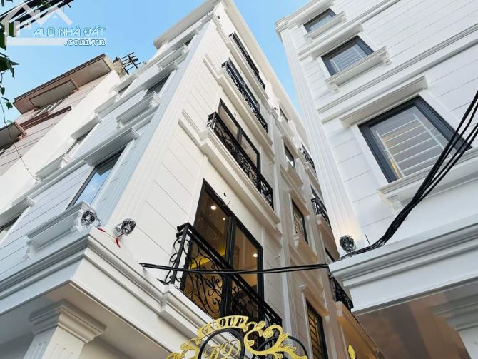 Cho thuê nhà mặt phố Khuất Duy Tiến 90m² giá 45 triệu - Cơ hội kinh doanh hấp dẫn!