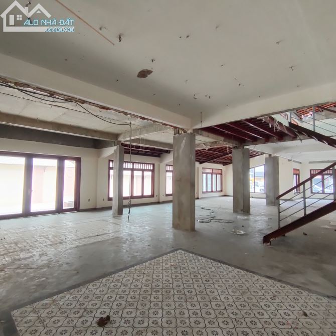 Cho thuê nhà 656m² Nguyễn Thái Học - Cơ hội kinh doanh hấp dẫn!