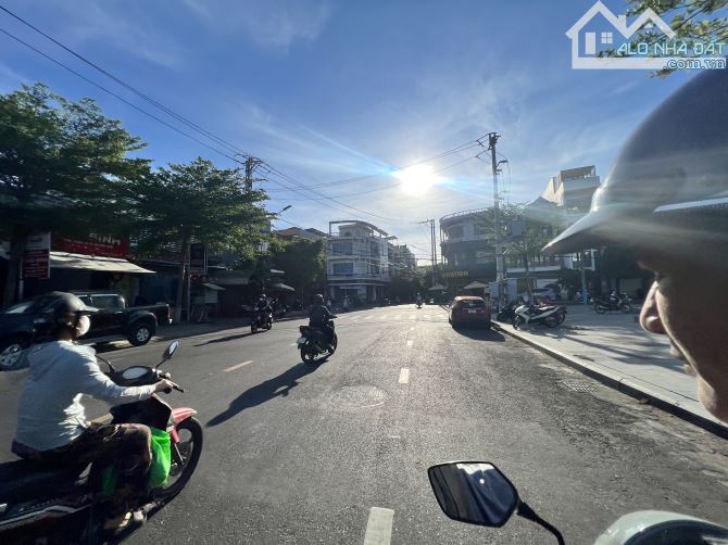 Mặt bằng kinh doanh cho thuê 1050m² Khu Bờ Hồ - Cơ hội đầu tư hấp dẫn!