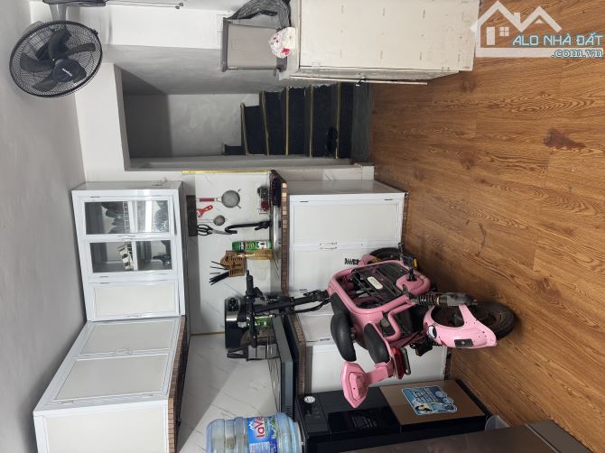 Nhà nguyên căn 3 tầng 25m² Minh Khai giá 6 triệu - Cơ hội hiếm có!