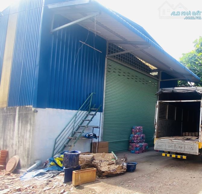 Xưởng Thuận An 300m² giá 15 triệu - Cơ hội vàng gần Sài Gòn!