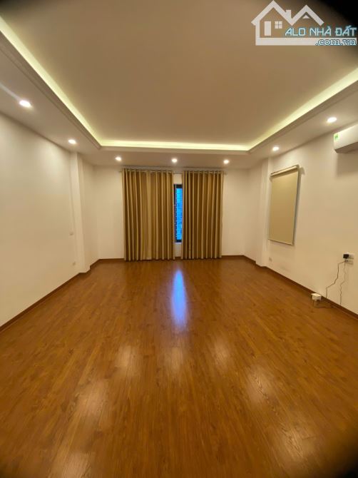 Nhà cho thuê 55m² tại Hào Nam, Đống Đa - Giá 10.5 triệu