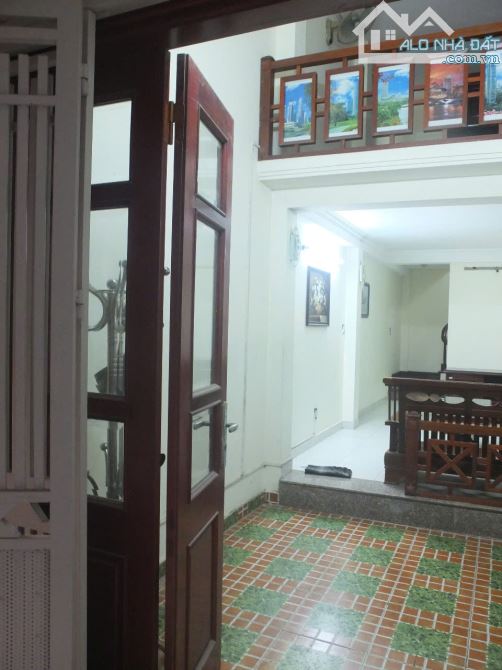 Nhà cho thuê 32m² ngõ Trần Quý Kiên - Cầu Giấy, Hà Nội - Nội thất đầy đủ!