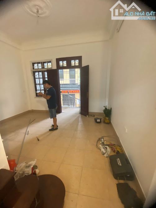 Nhà cho thuê 50m² 5 tầng tại Nguyễn Thị Định - Cơ hội lý tưởng