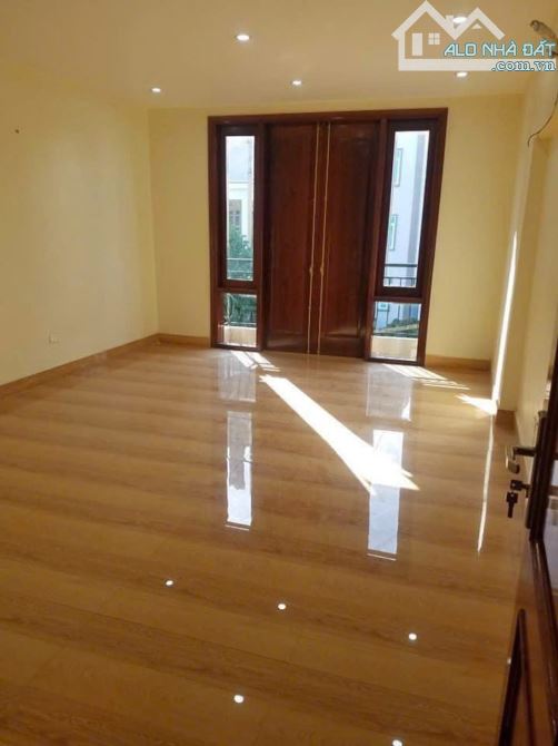 Nhà cho thuê 55m² 4 tầng tại Dịch Vọng, Cầu Giấy - Cơ hội hiếm có!