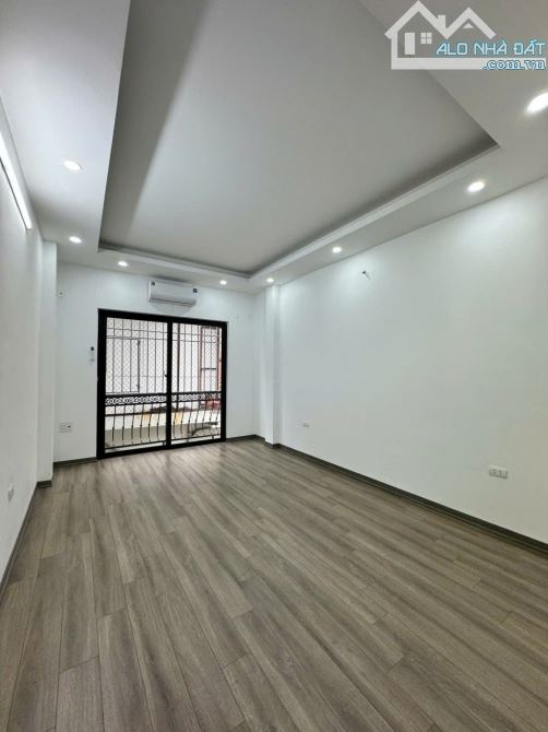 Nhà nguyên căn 65m² cho thuê tại Phạm Ngọc Thạch, Đống Đa - Cơ hội hiếm có!
