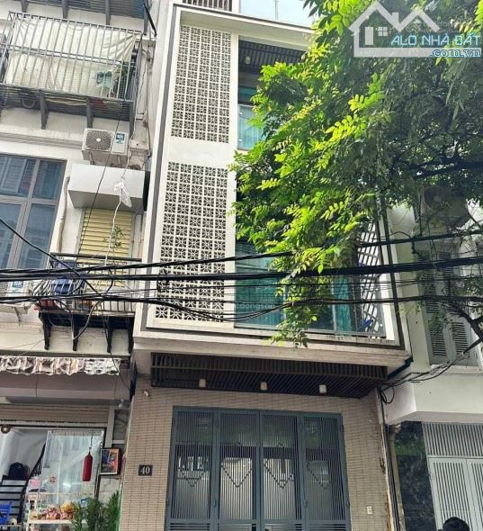 Cho thuê mặt phố kinh doanh 120m² Phạm Huy Thông - Ba Đình