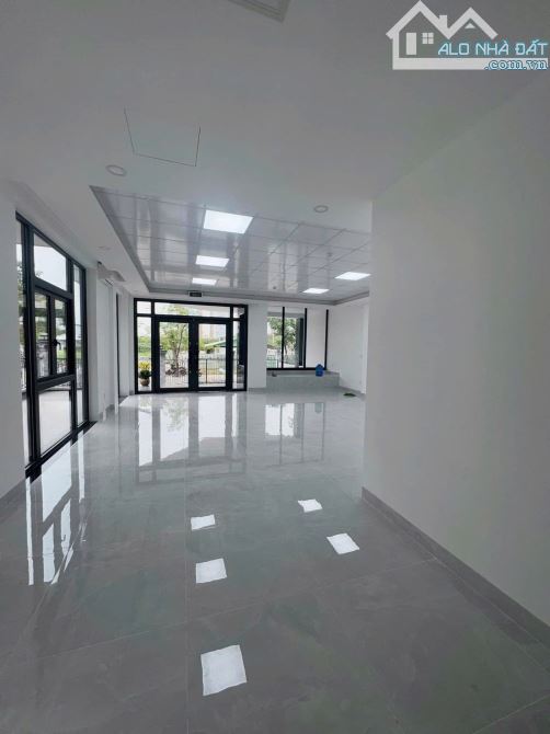 Cho thuê căn góc 150m² 2 mặt tiền An Phú - Cơ hội kinh doanh lý tưởng!