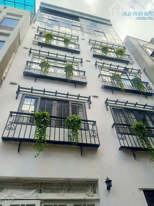 Bán Tòa Nhà 6 Tầng Thang Máy 42m² Giá 12.5 Tỷ - Cơ Hội Đầu Tư Hiếm Có!