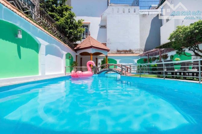 Bán Biệt Thự Lạc Long Quân 327m² Giá 29.5 Tỷ - Gần Biển Bãi Sau