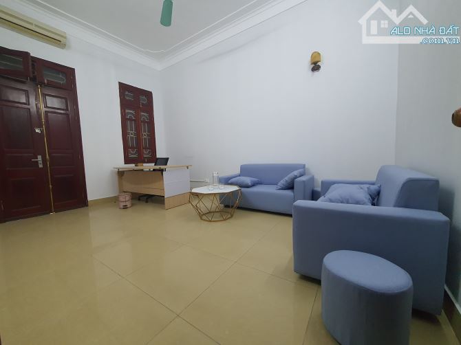 Cho thuê nhà ngõ Núi Trúc 46m² giá 22 triệu - Cơ hội hiếm có!