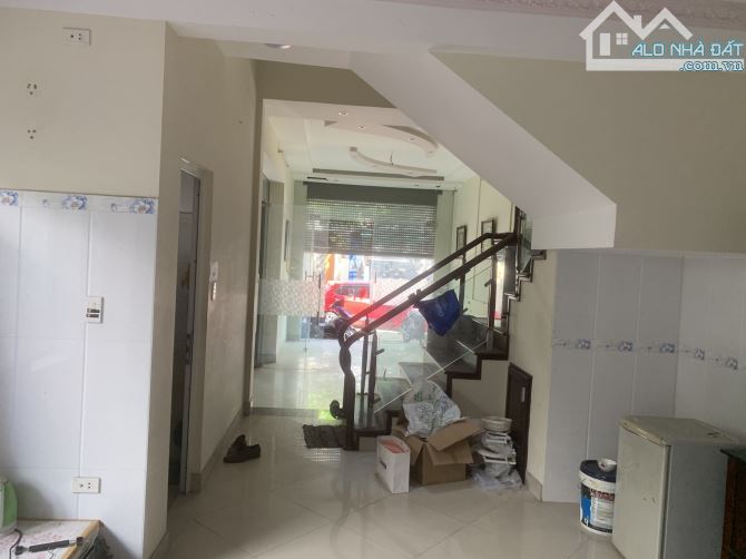 Bán Nhà 3 Tầng Mặt Tiền Nguyễn Dữ 80m² - Cơ Hội Hiếm