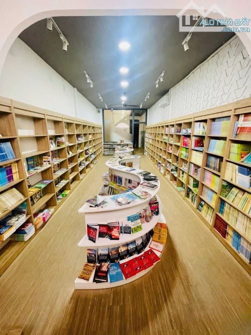 Cho thuê mặt tiền kinh doanh 150m² giá 75 triệu - Cơ hội hiếm có tại Q.3