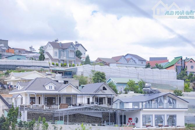 Cho thuê villa Trại Mát 800m² giá 40 triệu - Hồ bơi nước nóng tuyệt đẹp!