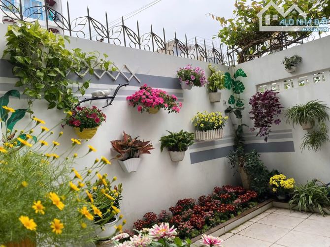 Nhà 3 Tầng 102m² giá 16.5 tỷ - Khuê Mỹ Đông, Cách Biển 100m