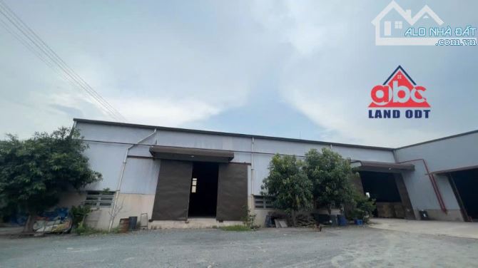Kho xưởng cho thuê 2000m² Tân Bình Vĩnh Cửu Đồng Nai - Cơ hội kinh doanh hấp dẫn!
