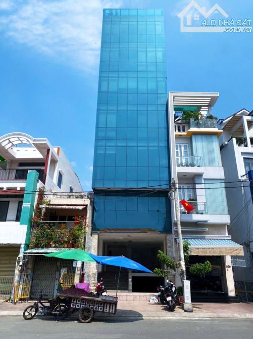 Cho thuê tòa nhà văn phòng 1400m² giá 180 triệu - Vị trí đắc địa