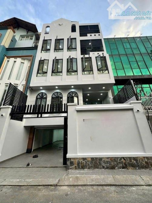 Cho thuê tòa nhà 11A Trần Quý Khoách 600m² giá 95 triệu - Vị trí vàng Quận 1!