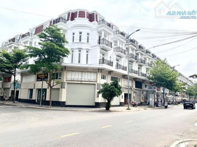 Tòa nhà văn phòng Cityland Gò Vấp 1200m² giá 126 triệu - Cơ hội không thể bỏ qua!